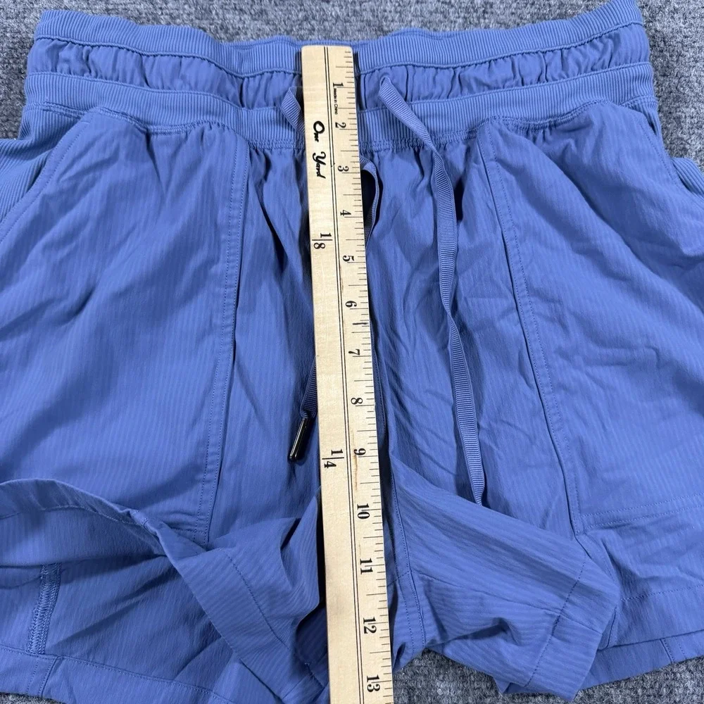 Lululemon Dance Studio High Rise Short Womens 6 Blue 3.5